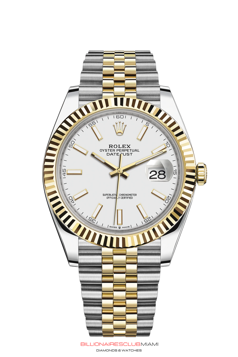 THIS OYSTER PERPETUAL DATEJUST 41 IN OYSTERSTEEL AND YELLOW GOLD FEATURES A FLUTED BEZEL AND A JUBILEE BRACELET. The light reflections on the case sides and lugs highlight the elegant profile of the 41 mm Oyster case, which is fitted with a fluted bezel. Aesthetically, the Datejust has spanned eras, while retaining the enduring codes that make it, notably in its traditional versions, one of the most recognized and recognizable of watches.